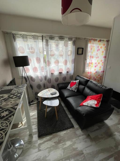 Brest Saint-Marc : Appart T1 Bis Bien Situe Wifi Bagian luar foto
